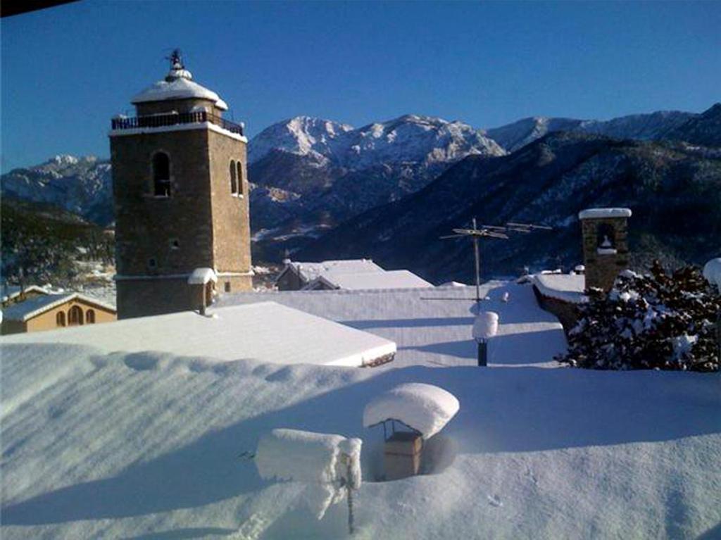 Hotel Hostal Piteus San Lorenzo de Morunys Zimmer foto